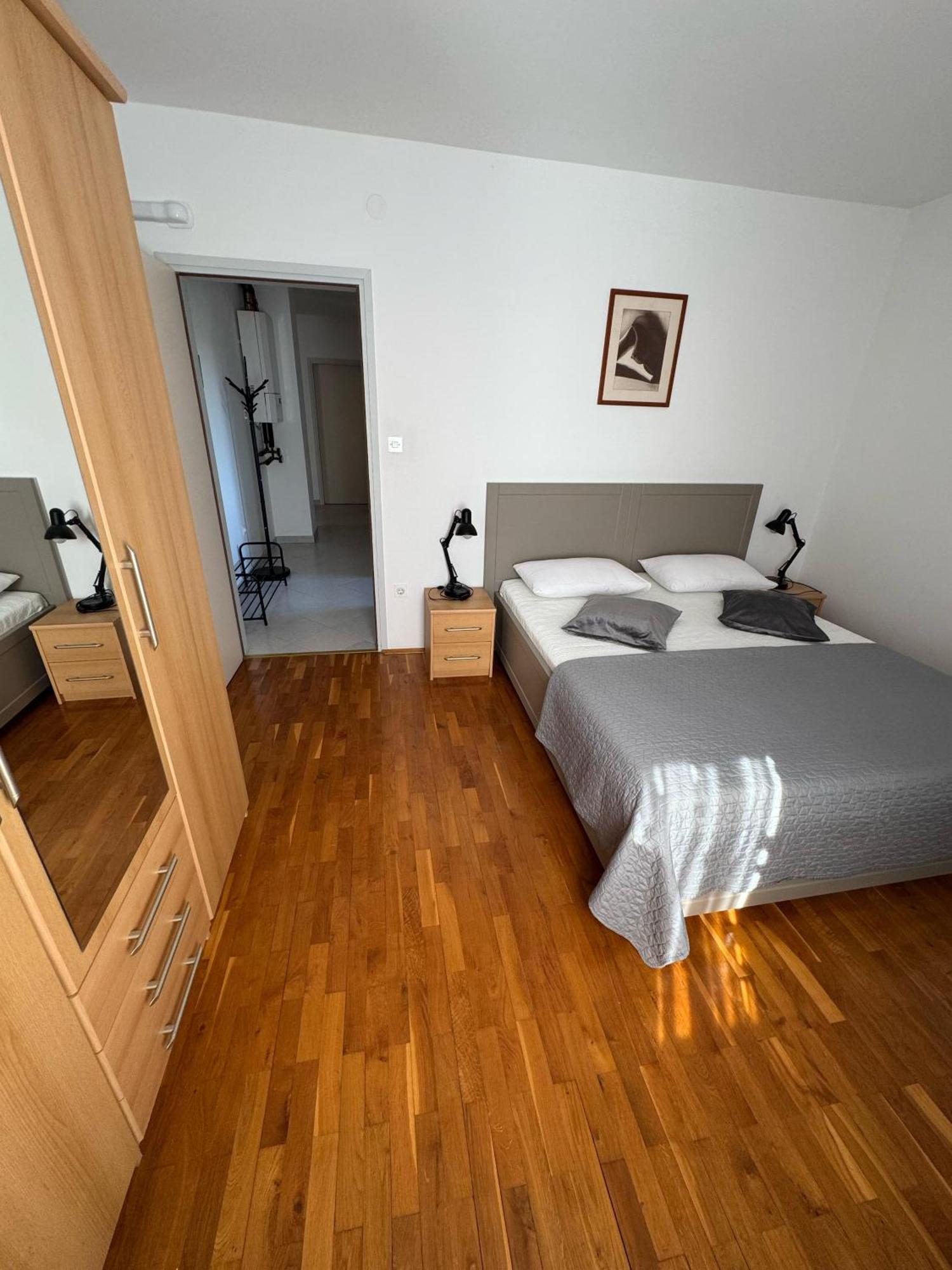 Apartment Davorka Vrsar Exterior photo
